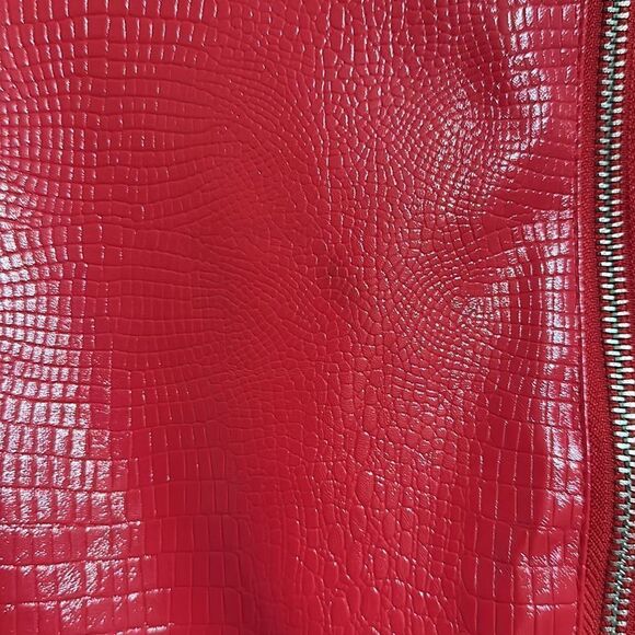 Shinestar L Croc Print Full Zip Vibrant Red Faux Leather Mini Pencil Skirt - Picture 13 of 14